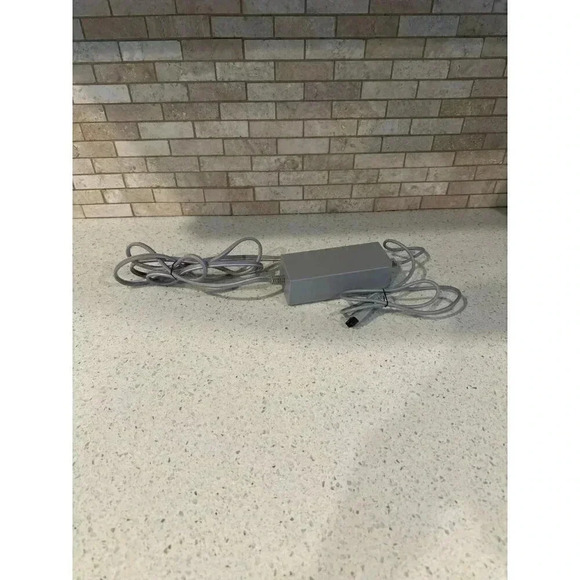 Nintendo Wii Power Supply Original Genuine AC Adapter Cord Brick RVL-002 (g2) - Picture 1 of 2